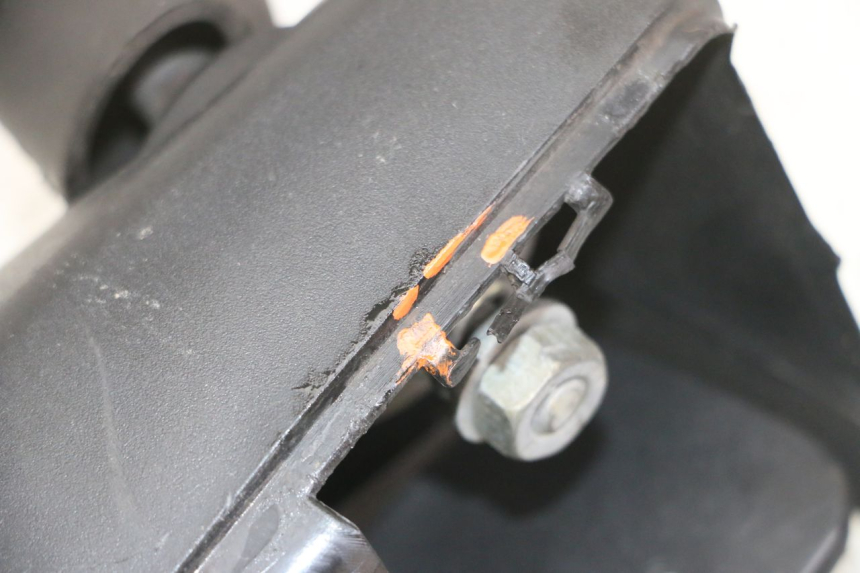 photo de SPECCHIO SINISTRO PEUGEOT SATELIS 125 (2013 - 2018) - Stato della superficie e materiale