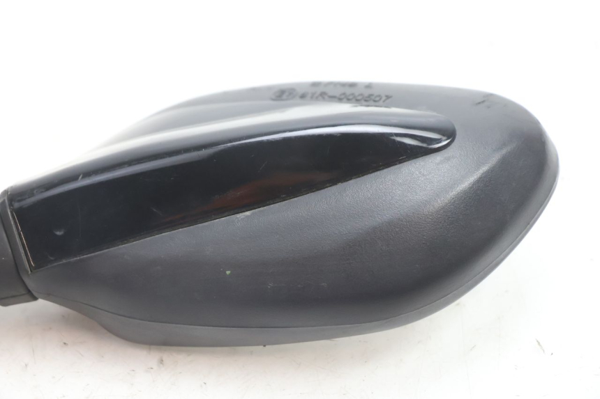 photo de Specchietto sinistro PEUGEOT SPEEDFIGHT 2 AC 50 (2000 - 2009) - Dettagli dei punti di fissaggio