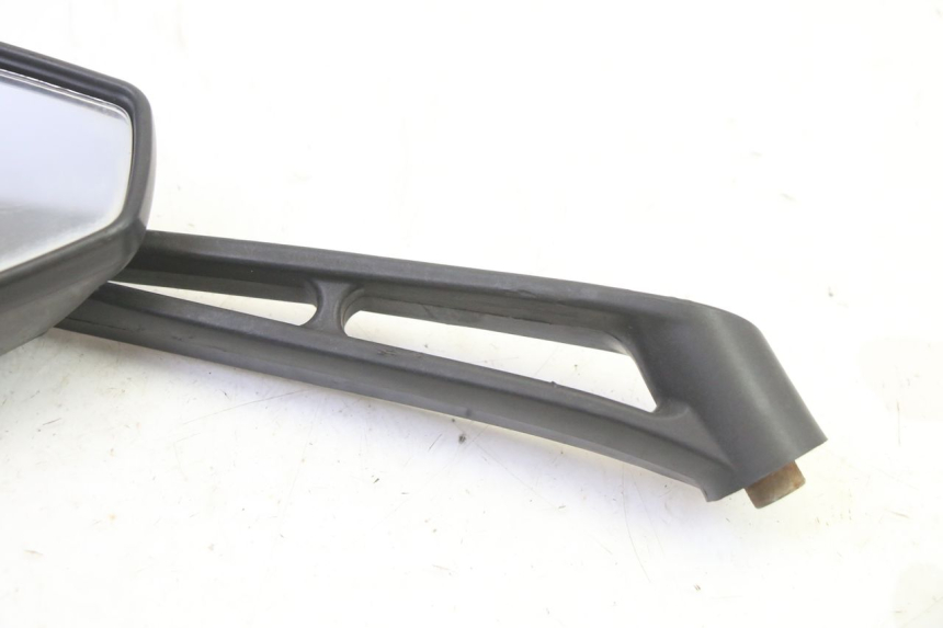 photo de SPECCHIETTO SINISTRO APRILIA SR R 2T LC 50 (2018 - 2021) - Zoom sullo stato d'uso