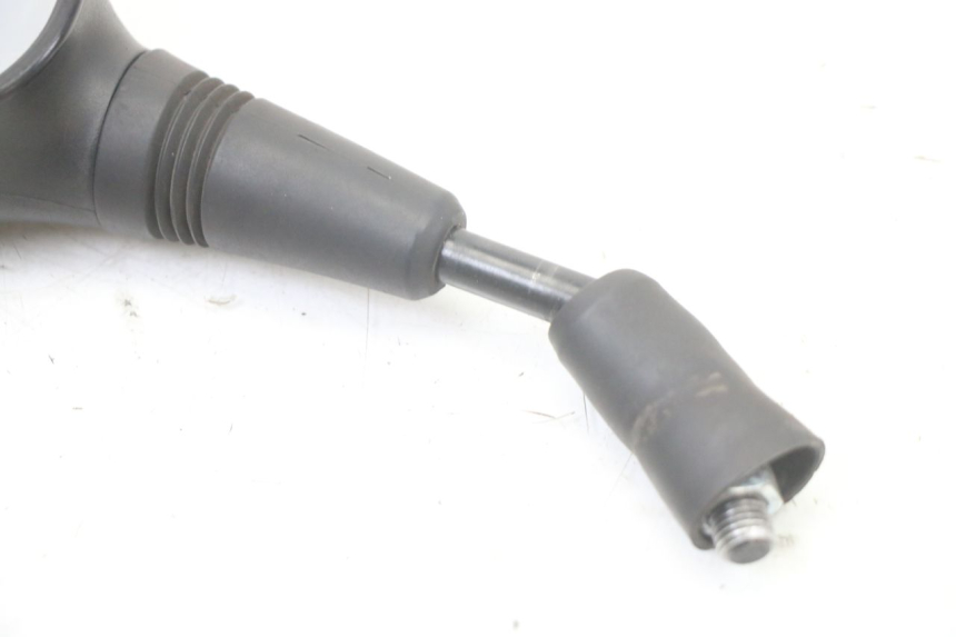 photo de SPECCHIO SINISTRO SUZUKI BURGMAN 125 (2015 - 2017) - Zoom sullo stato d'uso