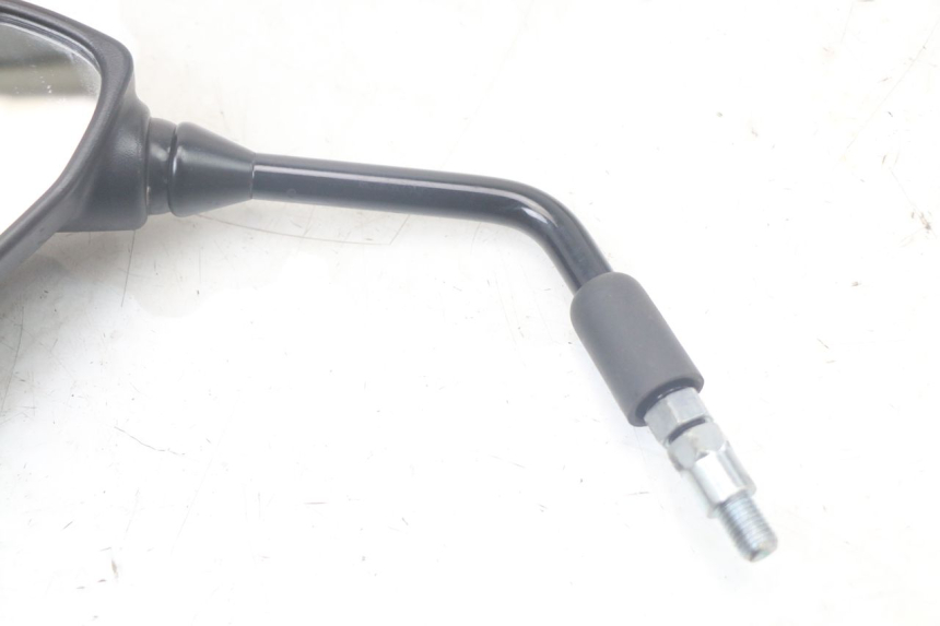 photo de SPECCHIETTO SINISTRO KAWASAKI VERSYS ABS 650 (2015 - 2018) - Zoom sullo stato d'uso