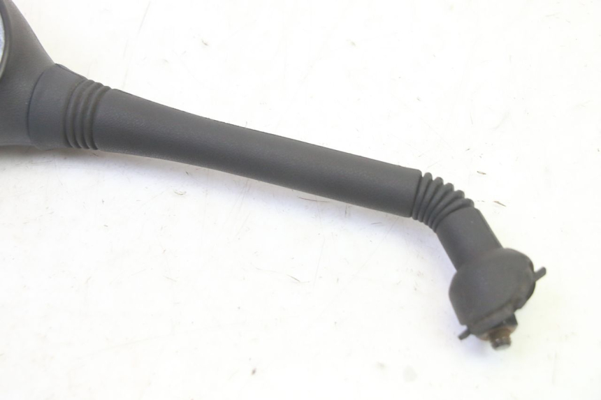 photo de SPECCHIETTO SINISTRO YAMAHA X-MAX XMAX 250 (2006 - 2009) - Zoom sullo stato d'uso