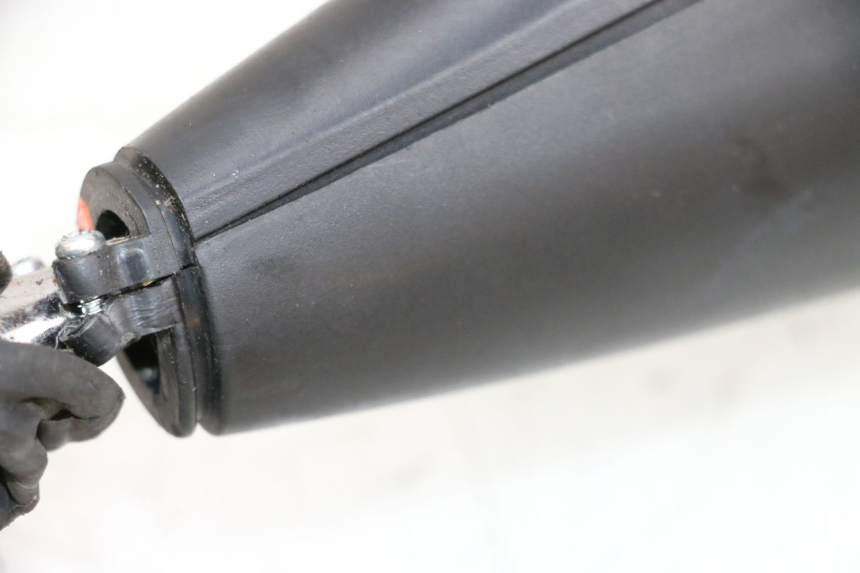 photo de SPECCHIO SINISTRO PIAGGIO X8 125 (2004 - 2007) - Ispezione visiva dettagliata