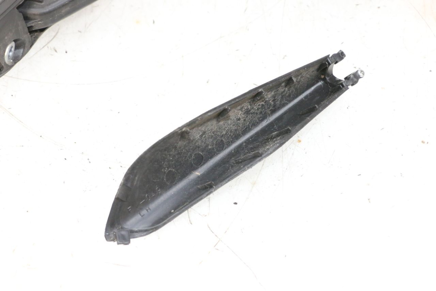 photo de SPECCHIO SINISTRO PIAGGIO X8 125 (2004 - 2007) - Angolazione alternativa