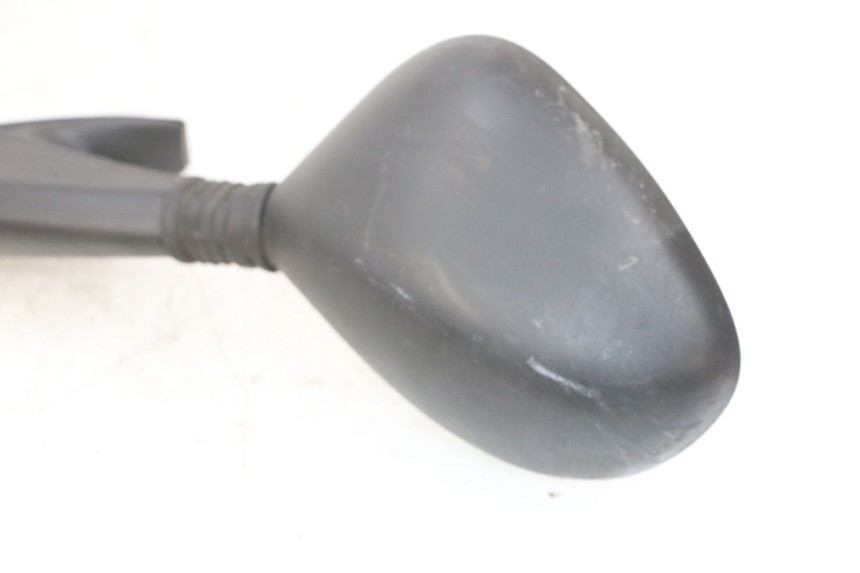 photo de SPECCHIO SINISTRO PIAGGIO X8 125 (2004 - 2007) - Dettagli dei punti di fissaggio