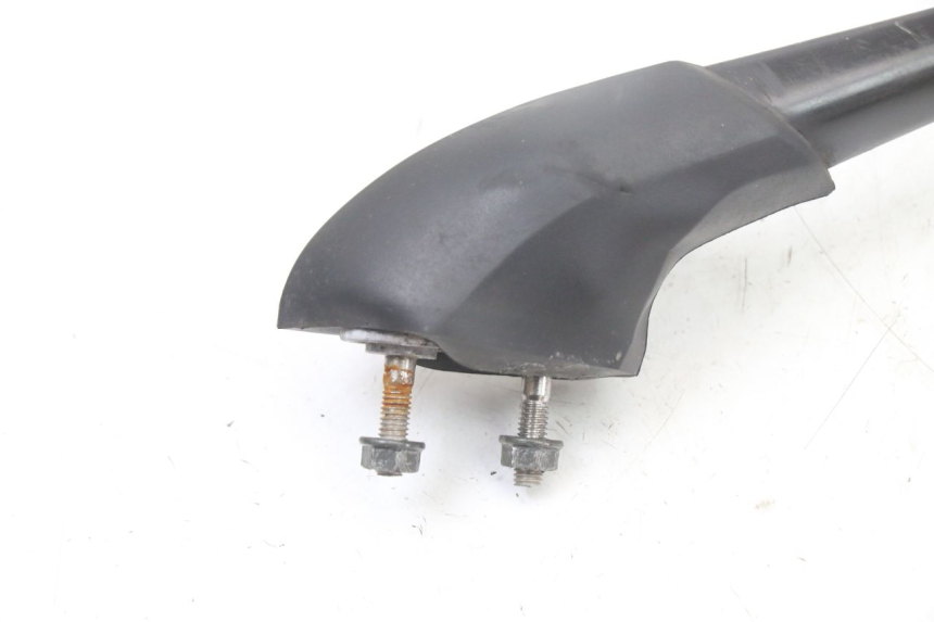 photo de SPECCHIO SINISTRO YAMAHA FZS FAZER 600 (2001 - 2003) - Dettagli dei punti di fissaggio