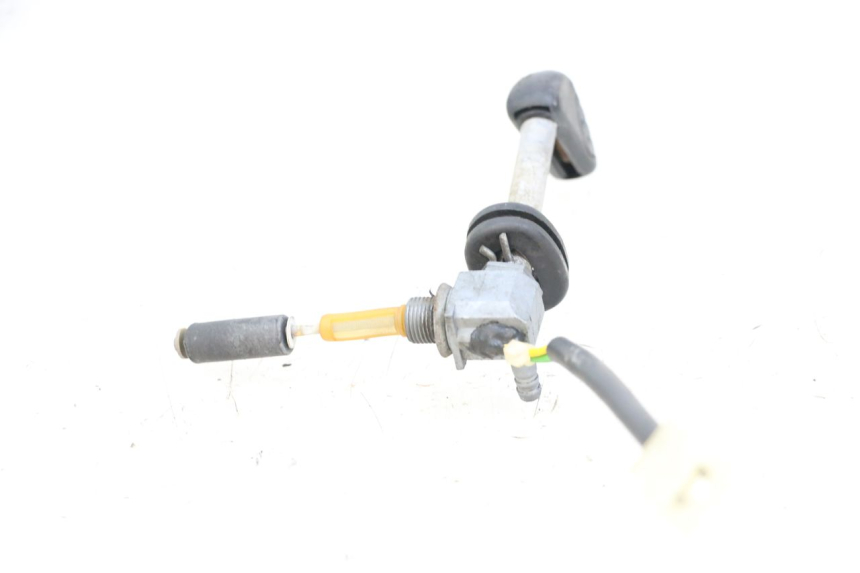 photo de RUBINETTO DEL SERBATOIO PEUGEOT BUXY 50 (1993 - 1998) - Altra angolazione