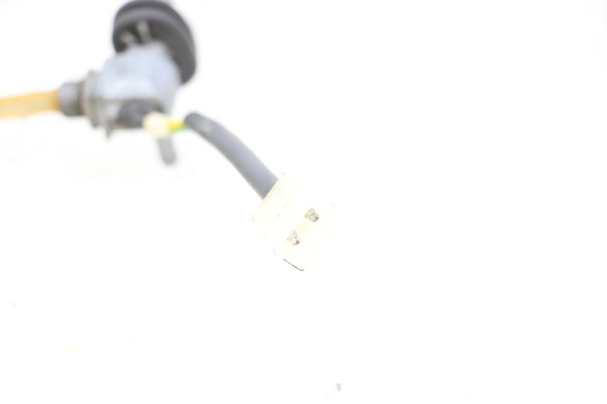 photo de RUBINETTO DEL SERBATOIO PEUGEOT BUXY 50 (1993 - 1998) - Primo piano tecnico