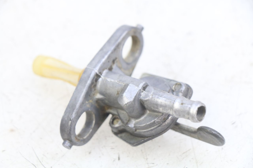 photo de RUBINETTO SERBATOIO HONDA CR 125 (1995 - 1997) - Zoom sullo stato d'uso