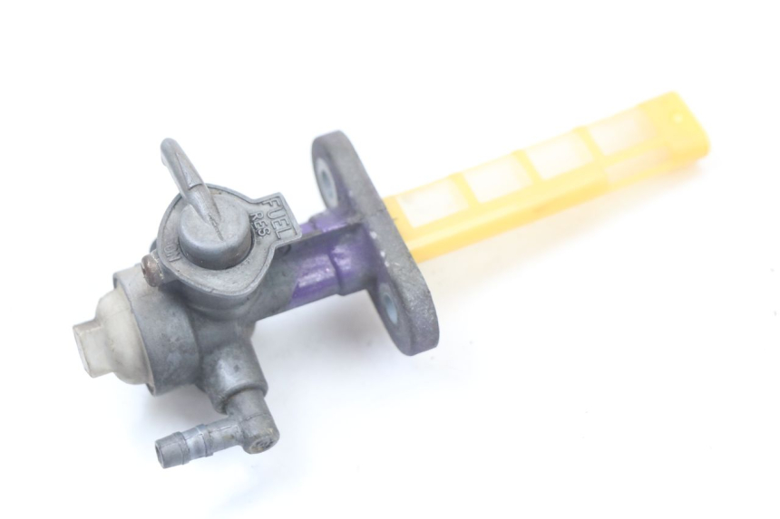 photo de Rubinetto serbatoio SUZUKI GN 125 (1997 - 2000) - Zoom sullo stato d'uso