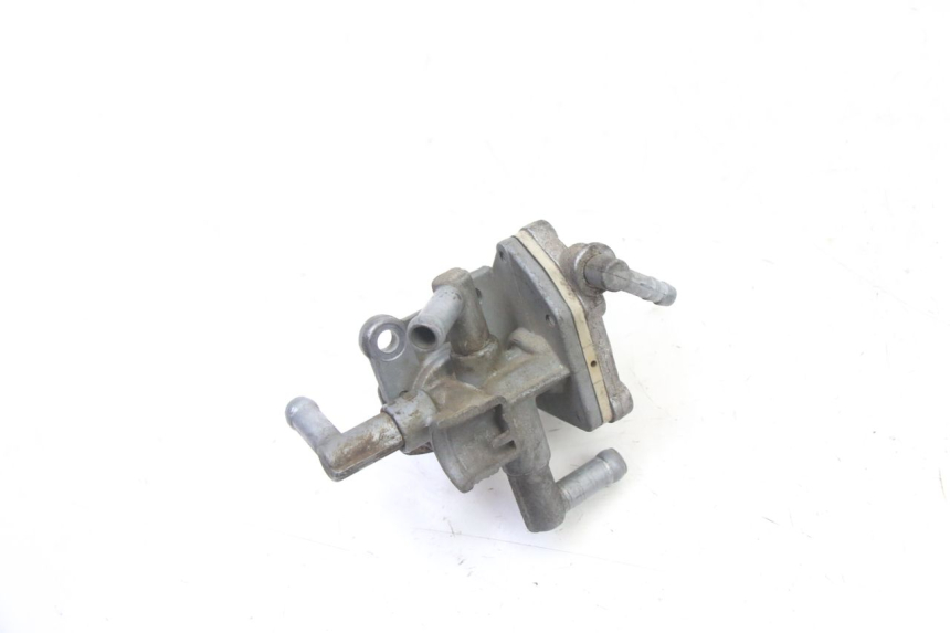 photo de RUBINETTO SERBATOIO SUZUKI GS GSE 500 (2001 - 2003) - Stato della superficie e materiale