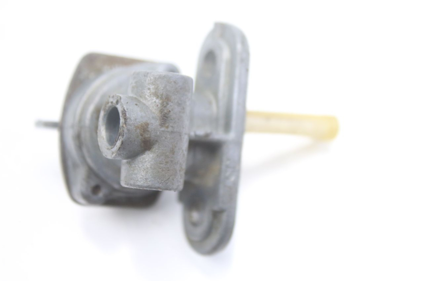 photo de RUBINETTO SERBATOIO KAWASAKI KX 250 (1994 - 1998) - Altra angolazione