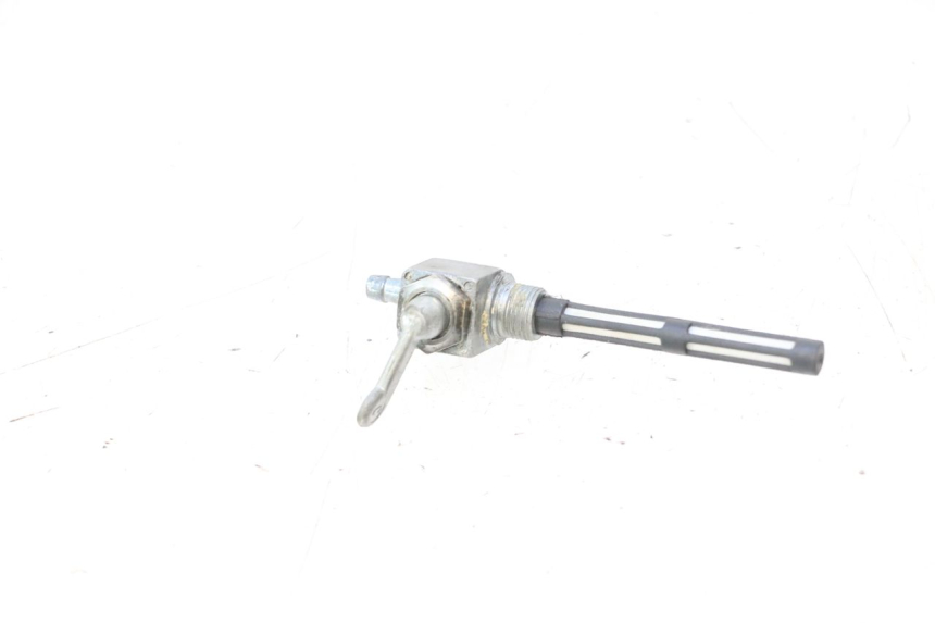 photo de RUBINETTO SERBATOIO PEUGEOT LUDIX BLASTER 50 (2006 - 2014) - Primo piano tecnico