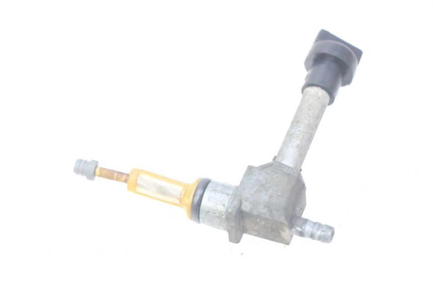 photo de ROBINET RESERVOIR PEUGEOT LUDIX 50 (2008 - 2017) - Zoom sullo stato d'uso