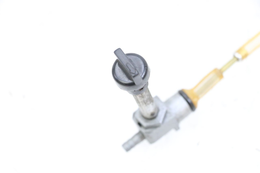 photo de RUBINETTO DEL SERBATOIO PEUGEOT LUDIX 50 (2005 - 2007) - Dettaglio del componente