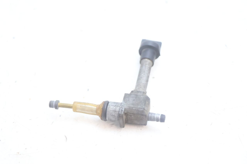 photo de RUBINETTO DEL SERBATOIO PEUGEOT LUDIX 50 (2005 - 2007) - Altra angolazione