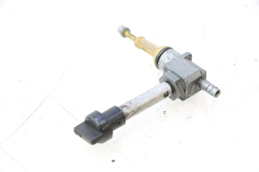photo de RUBINETTO SERBATOIO PEUGEOT LUDIX PRO 2T 50 (2010 - 2017) - Primo piano tecnico