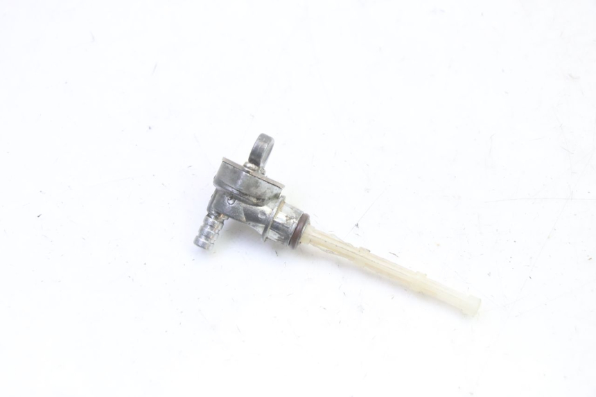 photo de RUBINETTO SERBATOIO DERBI SENDA SM DRD 50 (2008 - 2013) - Primo piano tecnico