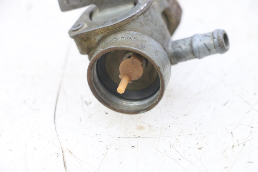 photo de ROBINET SERBATOIO HONDA TRX 300 (1988 - 2000) - Zoom sullo stato d'uso