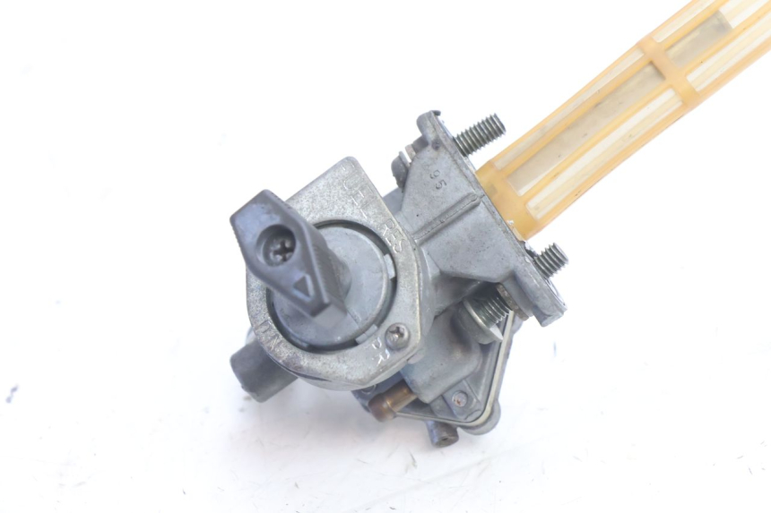 photo de RUBINETTO SERBATOIO YAMAHA XJR 1300 (1998 - 2002) - Zoom sullo stato d'uso