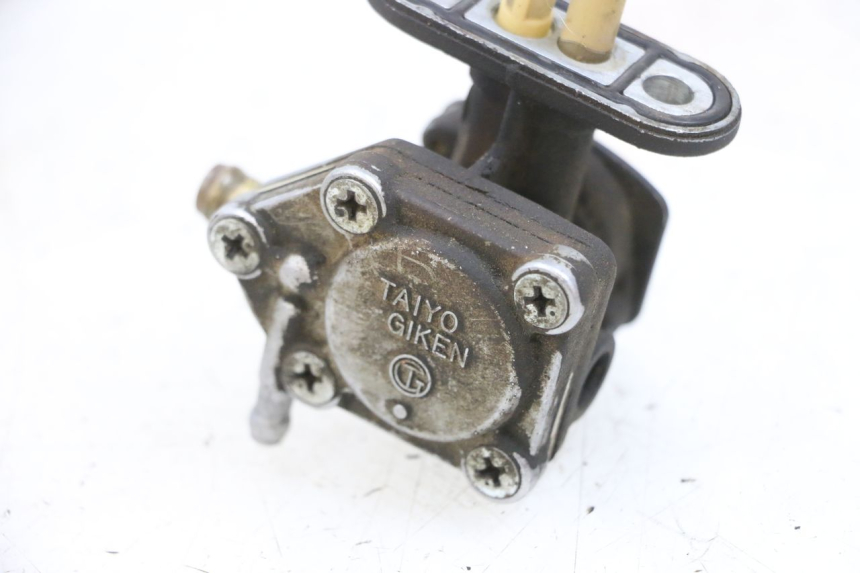 photo de RUBINETTO SERBATOIO KAWASAKI ZR 7 750 (1999 - 2004) - Altra angolazione