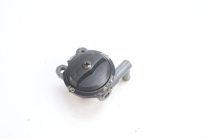 photo de RUBINETTO SERBATOIO KAWASAKI ZX-6R ZX6R 600 (1995 - 1997) - Zoom sullo stato d'uso