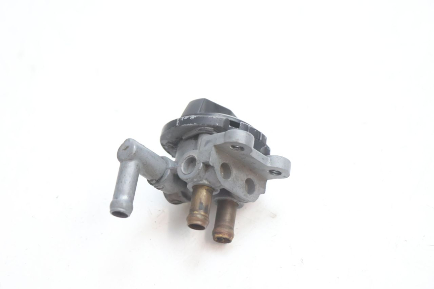 photo de RUBINETTO SERBATOIO KAWASAKI ZX-6R ZX6R 600 (1995 - 1997) - Altra angolazione