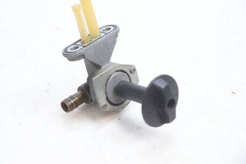 photo de RUBINETTO SERBATOIO KAWASAKI ZX-6R ZX6R 600 (2000 - 2002) - Dettaglio del componente
