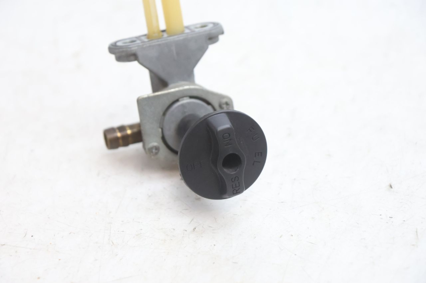 photo de RUBINETTO SERBATOIO KAWASAKI ZX-6R ZX6R 600 (2000 - 2002) - Zoom sullo stato d'uso