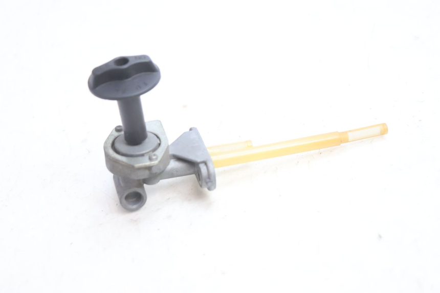 photo de RUBINETTO SERBATOIO KAWASAKI ZX-6R ZX6R 600 (2000 - 2002) - Altra angolazione