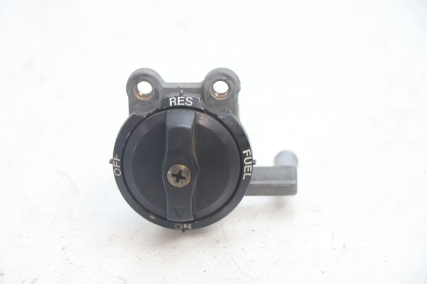 photo de RUBINETTO SERBATOIO KAWASAKI ZX-6R ZX6R 600 (1995 - 1997) - Vista principale