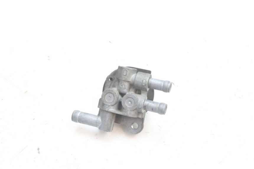 photo de ROBINET SERBATOIO KAWASAKI ZZR 600 (1995 - 2004) - Zoom sullo stato d'uso