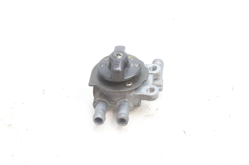 photo de ROBINET SERBATOIO KAWASAKI ZZR 600 (1995 - 2004) - Altra angolazione