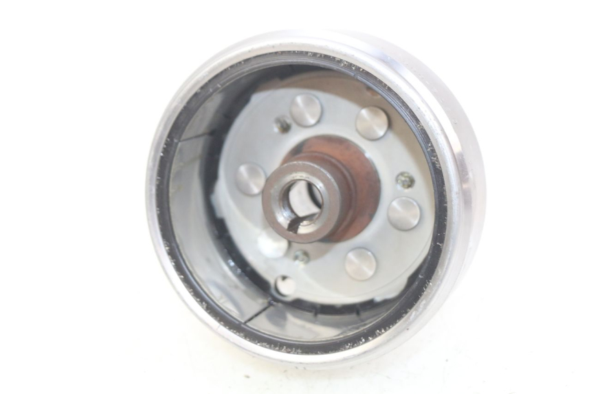 photo de ROTOR HONDA CM 125 (1983 - 2003) - Dettaglio del componente