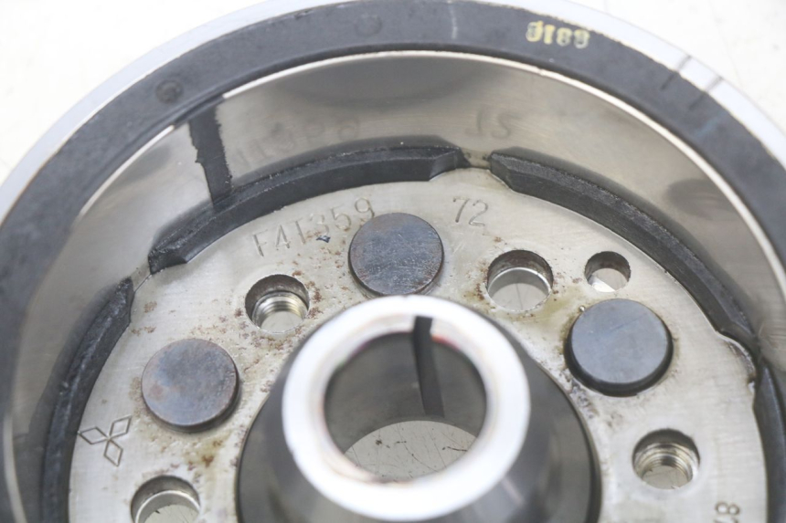 photo de STATOR YAMAHA FZS FAZER 600 (1998 - 2001) - Zoom sullo stato d'uso