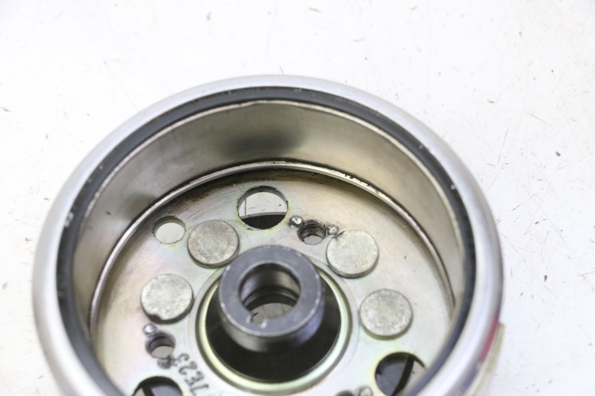 photo de VOLANO KYMCO GRAND DINK 125 (2008 - 2014) - Zoom sullo stato d'uso