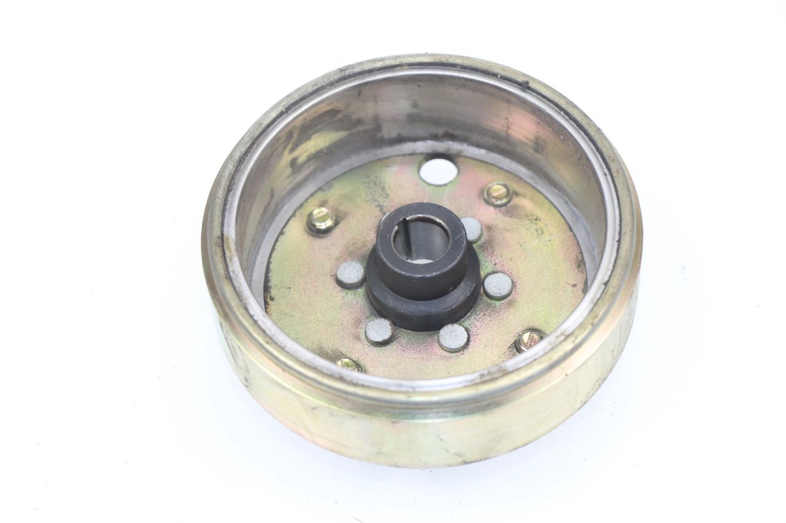 photo de Rotore PEUGEOT KISBEE 4T 50 (2010 - 2017) - Zoom sullo stato d'uso