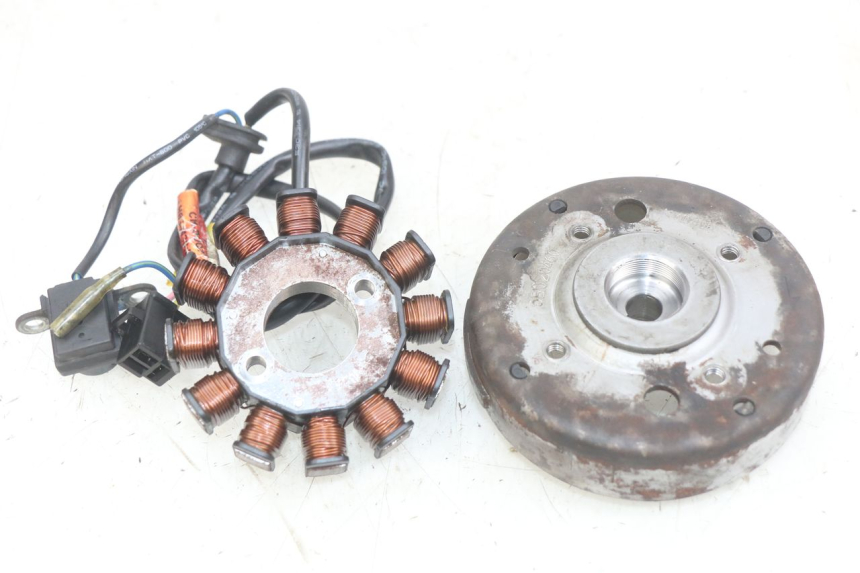 photo de ROTOR STATOR KYMCO AGILITY NAKED RENOUVO 2T 50 (2011 - 2018) - Vista principale