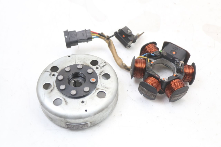 photo de STATORE APRILIA SR MOTARD 50 (2012 - 2018) - Vista principale