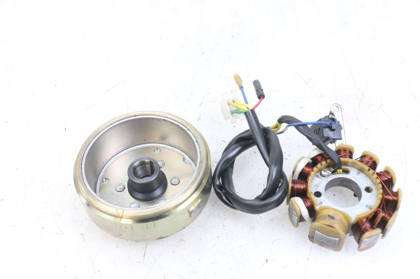 photo de ROTOR STATOR JONWAY AZTRAL 125 (2008 - 2017) - Primo piano tecnico