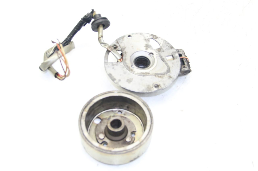 photo de ROTOR STATOR MBK BOOSTER SPIRIT 50 (1999 - 2003) - Altra angolazione