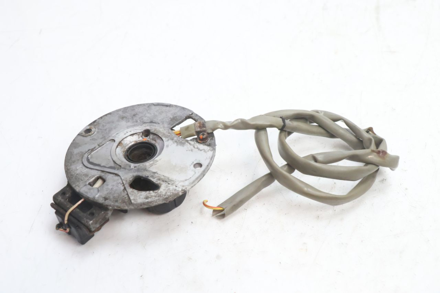 photo de ROTOR STATOR MBK BOOSTER SPIRIT 50 (1999 - 2003) - Primo piano tecnico