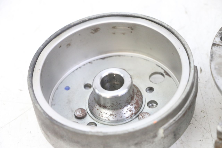 photo de ROTOR STATOR MBK BOOSTER SPIRIT NAKED 50 (2004 - 2017) - Vista d'insieme del prodotto