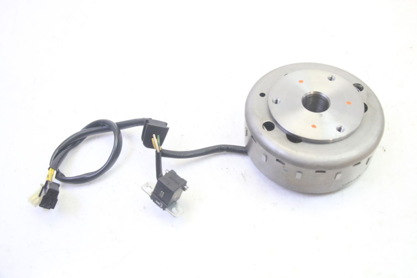 photo de ROTOR STATOR SUZUKI BURGMAN 125 (2007 - 2014) - Zoom sullo stato d'uso