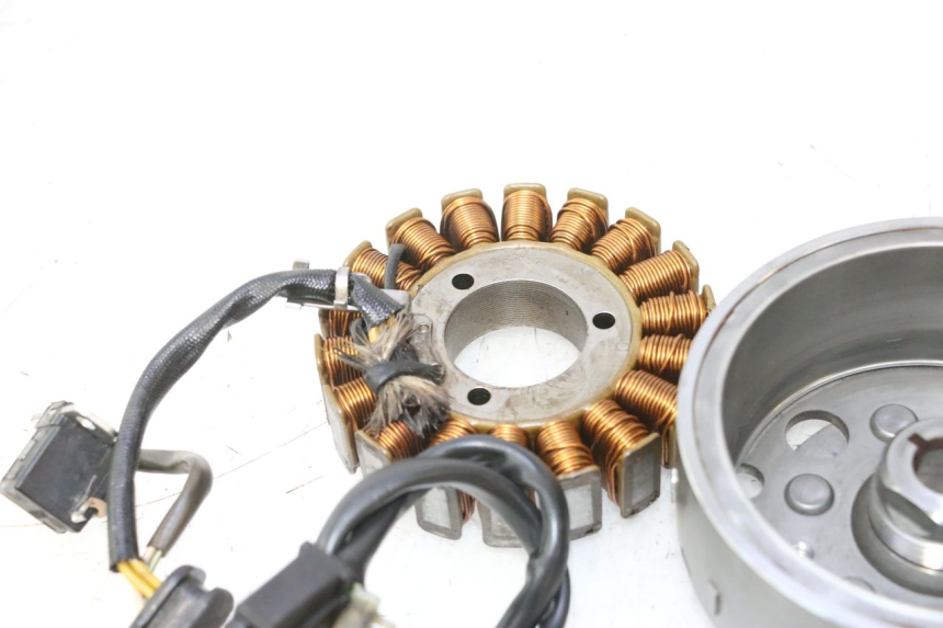 photo de ROTOR STATOR SUZUKI BURGMAN 125 (2007 - 2014) - Altra vista dell'articolo