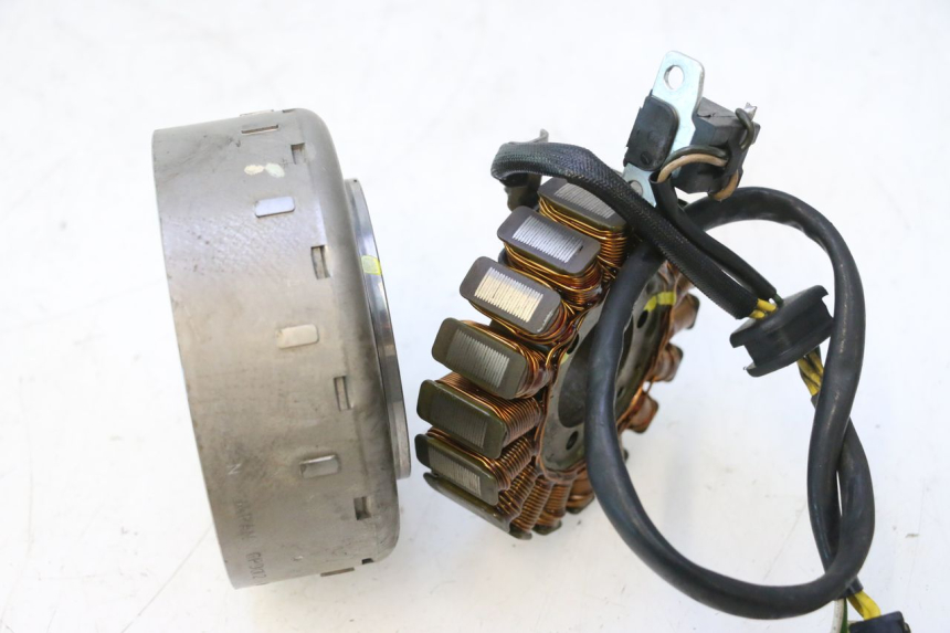 photo de ROTOR STATOR SUZUKI BURGMAN 125 (2007 - 2014) - Stato della superficie e materiale