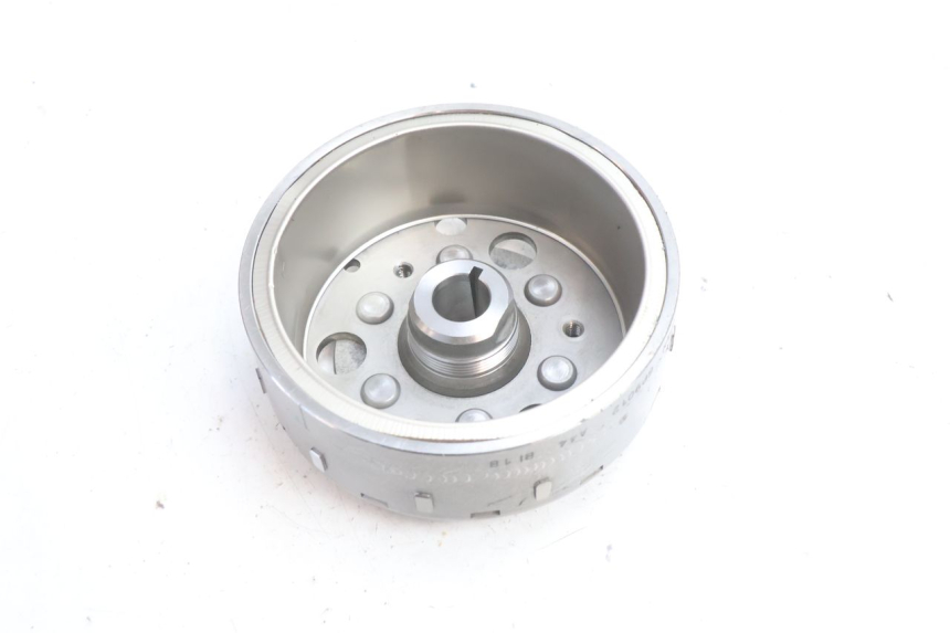 photo de ROTOR STATOR SUZUKI BURGMAN 125 (2007 - 2014) - Marcature e riferimenti originali