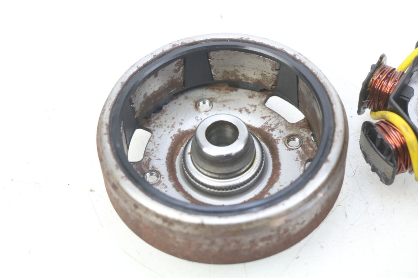 photo de ROTOR STATOR PEUGEOT BUXY 50 (1993 - 1998) - Altra angolazione