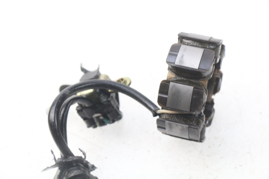 photo de STATORE HONDA CRF CR-F 450 (2001 - 2005) - Dettagli dei punti di fissaggio