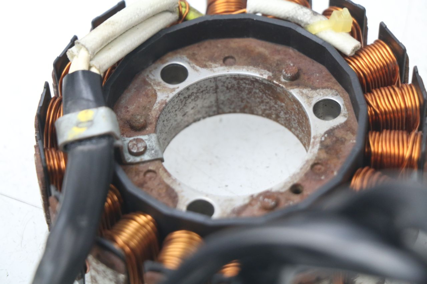 photo de STATORE YAMAHA CYGNUS X 125 (2004 - 2007) - Zoom sullo stato d'uso